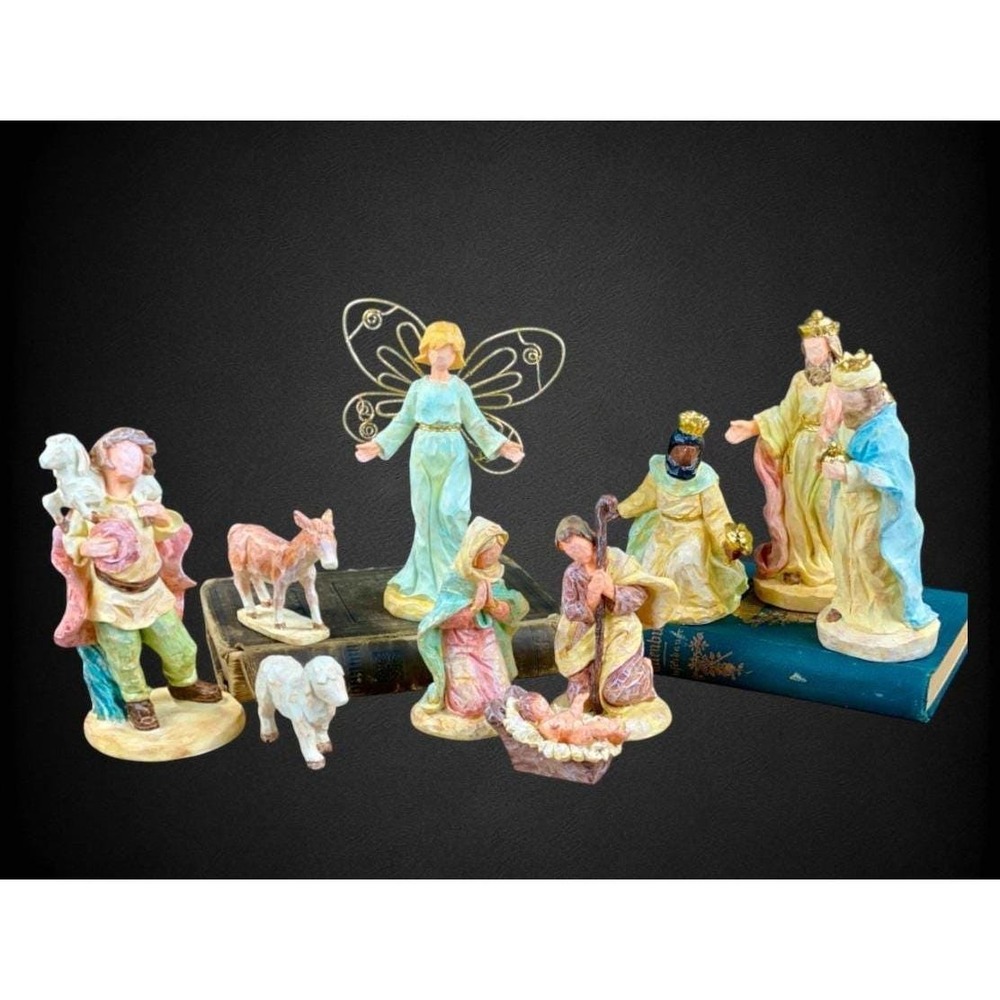 Early 2000s Ganz Pastel Nativity‎ Set 10 Piece Resin